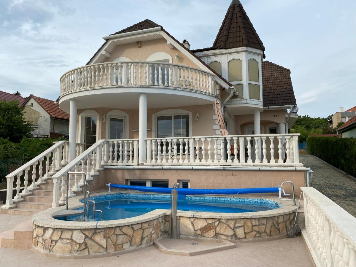 A- Villa Балатонфюред Экстерьер фото