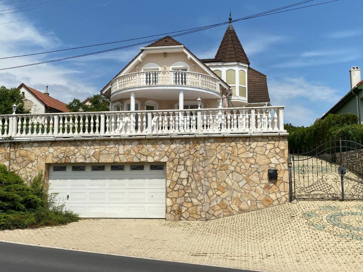 A- Villa Балатонфюред Экстерьер фото